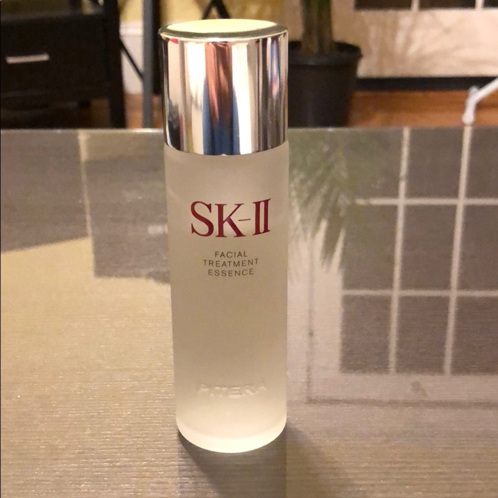 Facial treatment essence SK-II